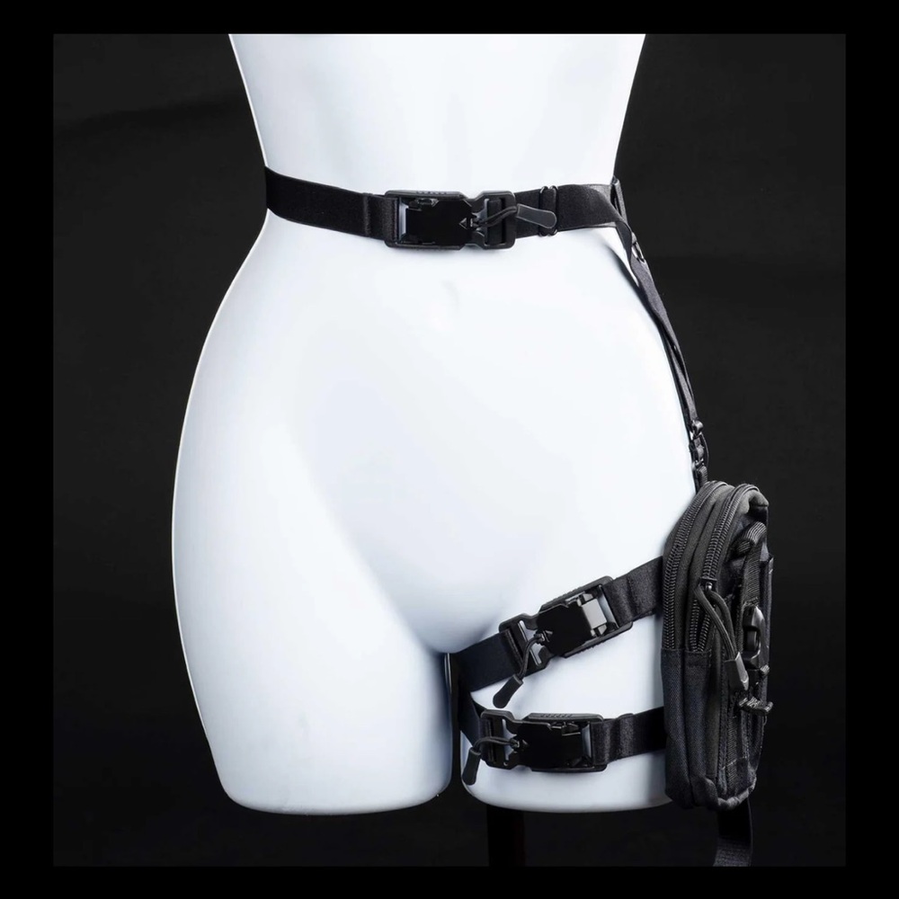 Lilith and Lace tactical leg holster bag (adjustable- fits sizes M-L best)